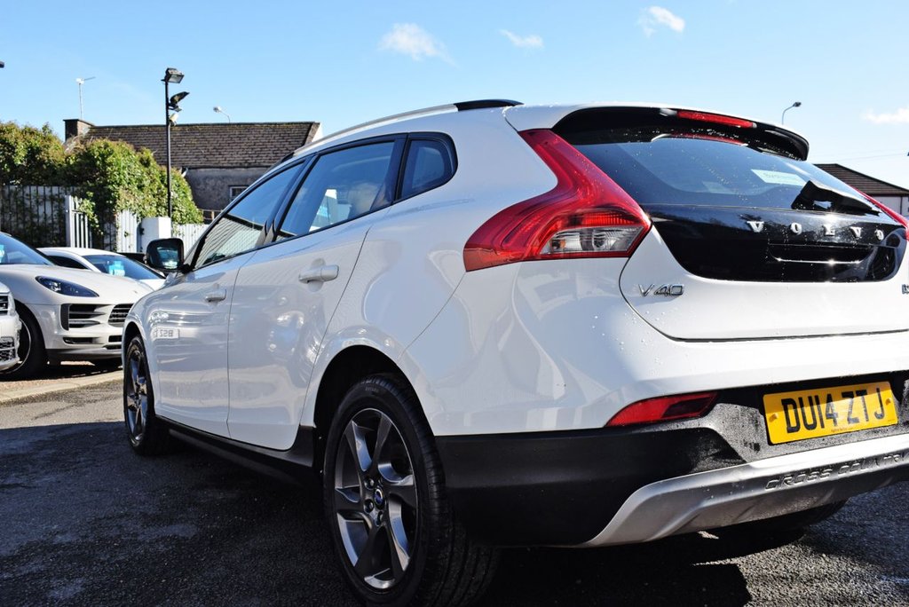 Used Volvo V40 2014 for sale - 78095929: Photo 11