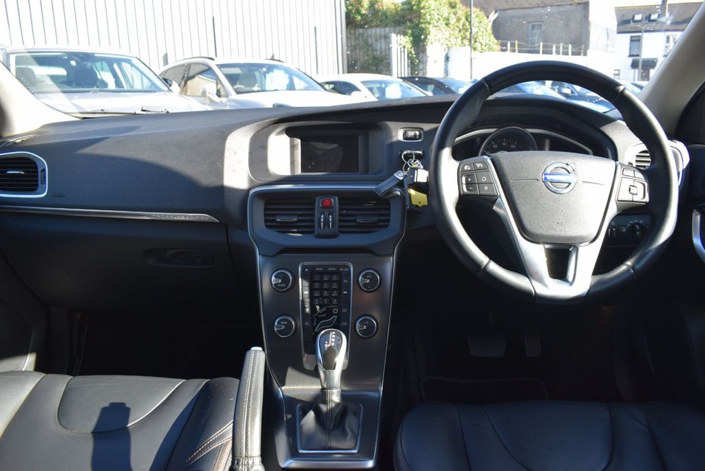 Used Volvo V40 2014 for sale - 78095929: Photo 16