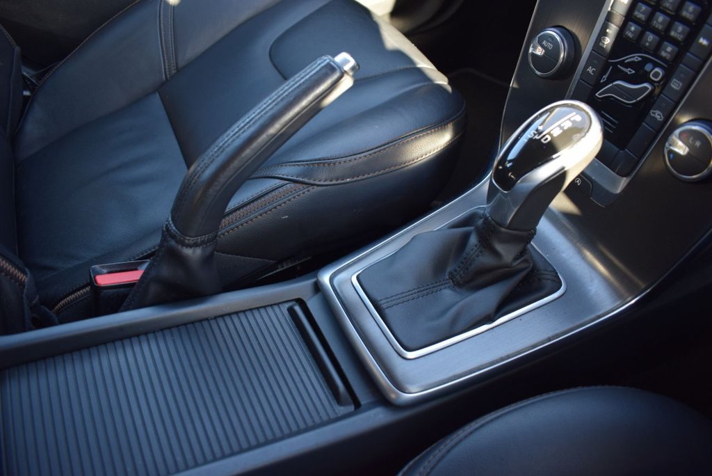 Used Volvo V40 2014 for sale - 78095929: Photo 18