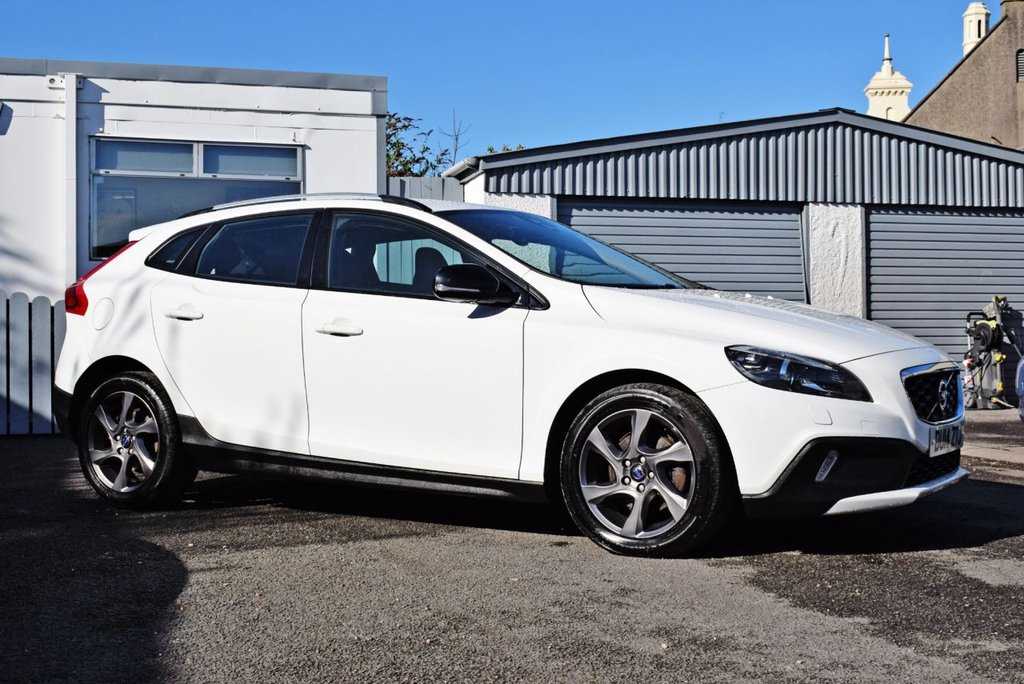 Used Volvo V40 2014 for sale - 78095929: Photo 3