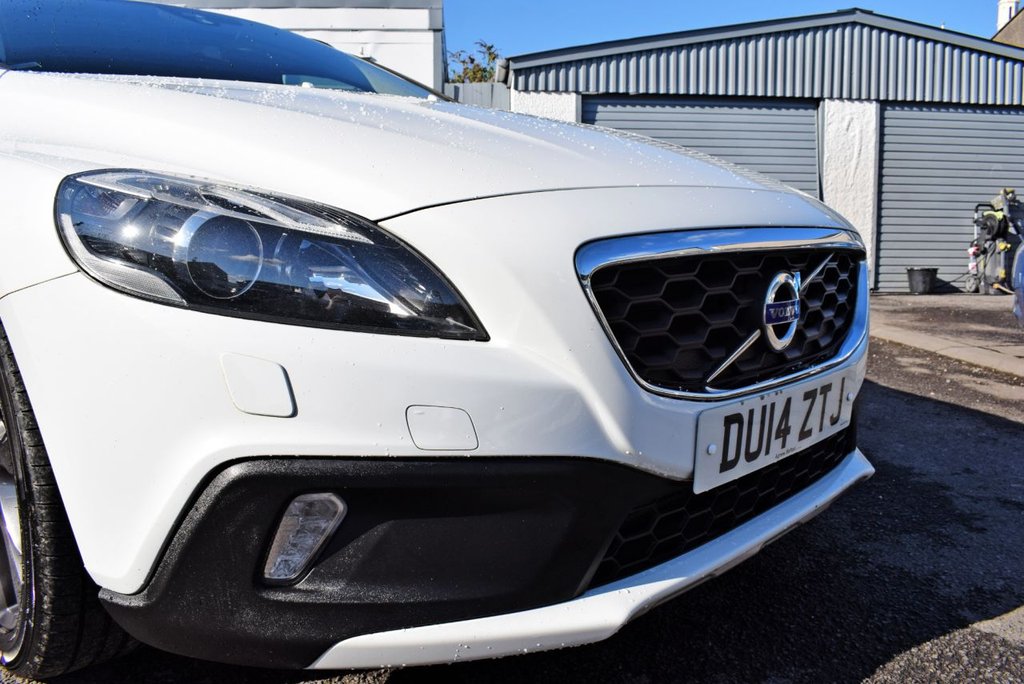 Used Volvo V40 2014 for sale - 78095929: Photo 9