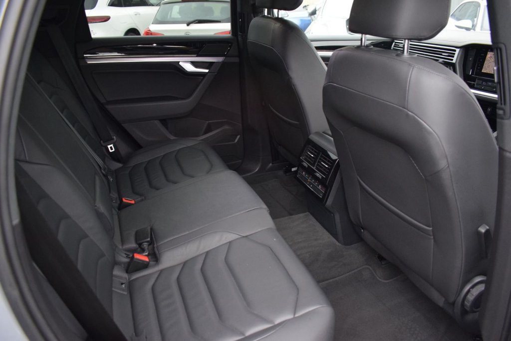 Used Volkswagen Touareg 2019 for sale - 77835059: Photo 30