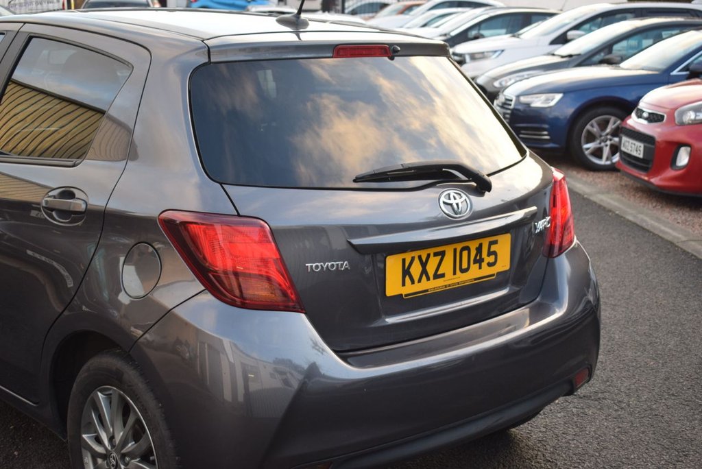 Used Toyota Yaris 2017 for sale - 76496255: Photo 12