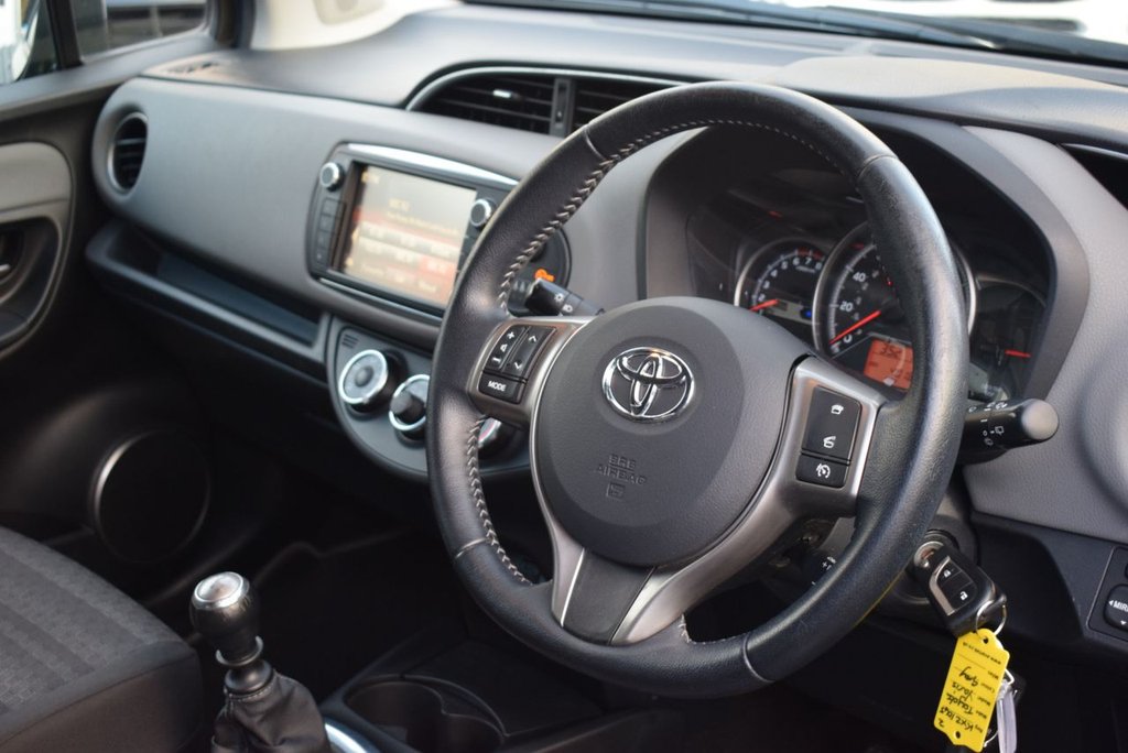 Used Toyota Yaris 2017 for sale - 76496255: Photo 19