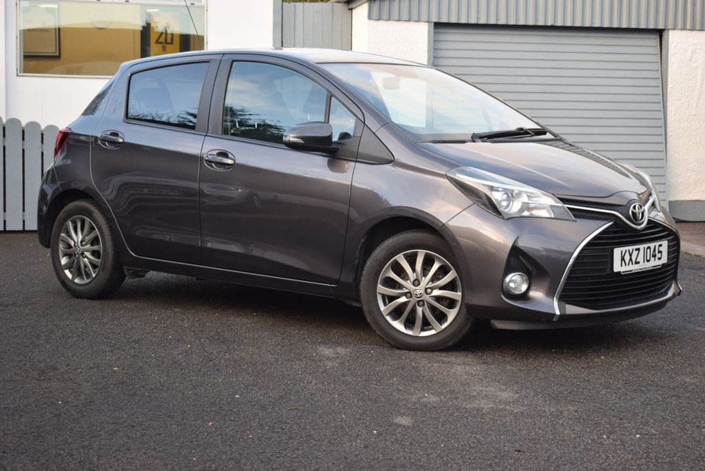 Used Toyota Yaris 2017 for sale - 76496255: Photo 2
