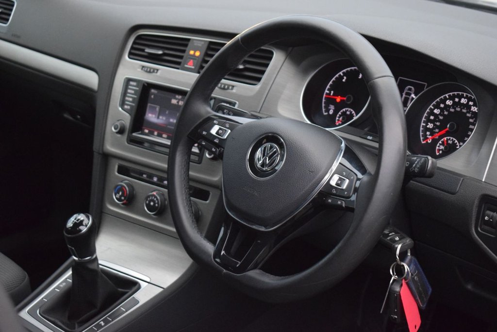 Used Volkswagen Golf 2014 for sale - 76923256: Photo 16