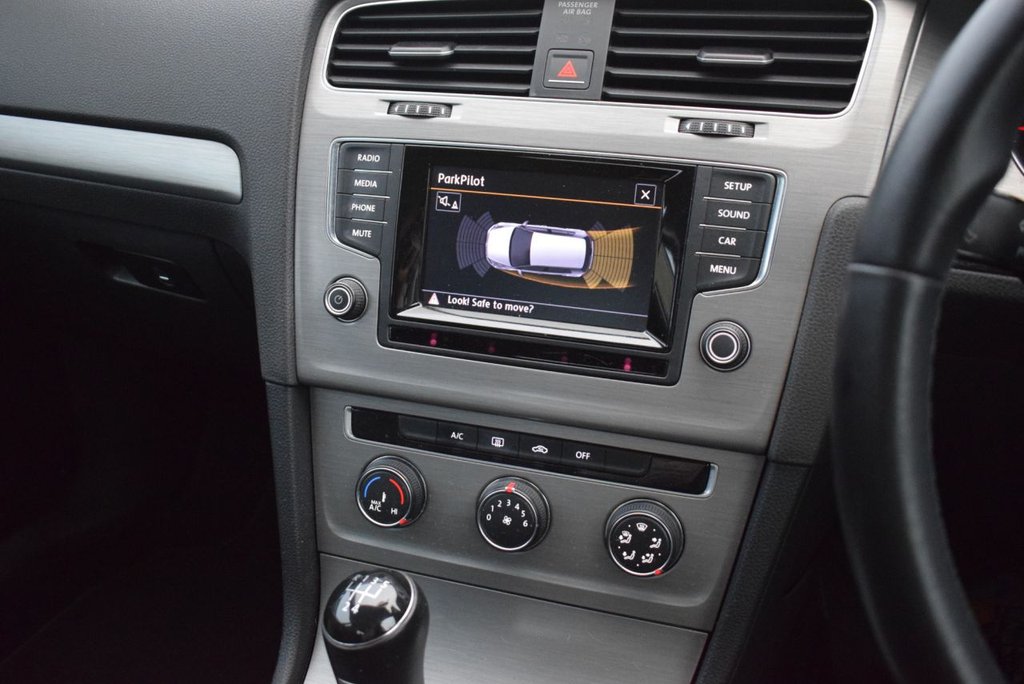 Used Volkswagen Golf 2014 for sale - 76923256: Photo 19