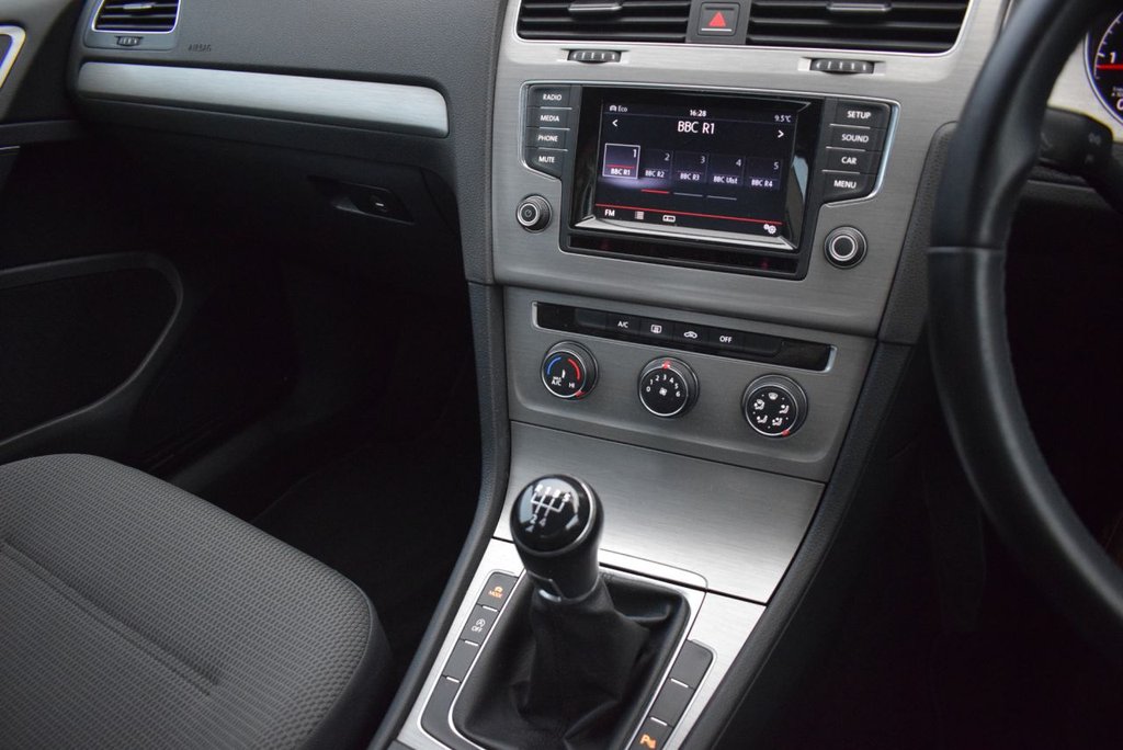 Used Volkswagen Golf 2014 for sale - 76923256: Photo 20