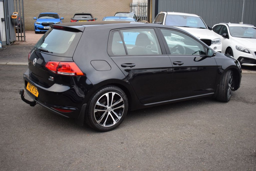 Used Volkswagen Golf 2014 for sale - 76923256: Photo 4