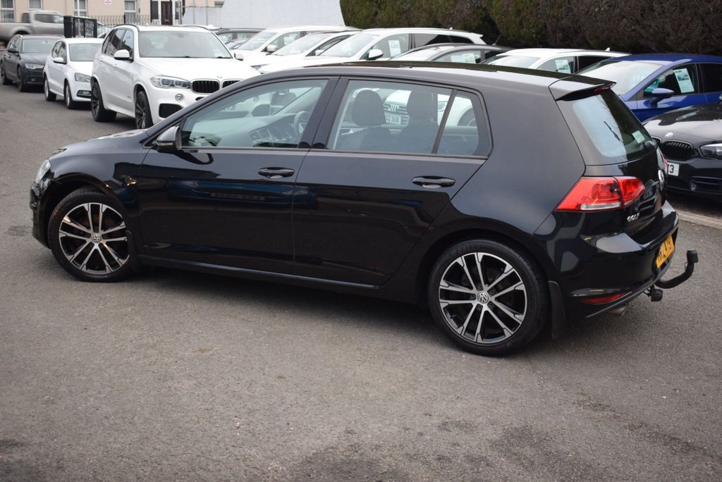 Used Volkswagen Golf 2014 for sale - 76923256: Photo 8