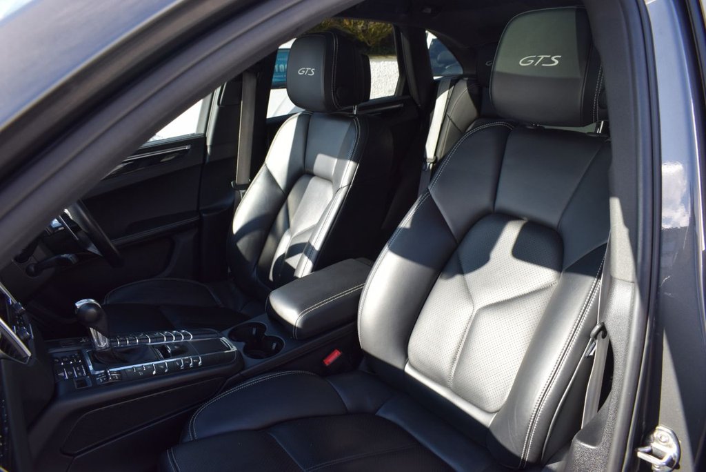 Used Porsche Macan 2018 for sale - 77806039: Photo 16