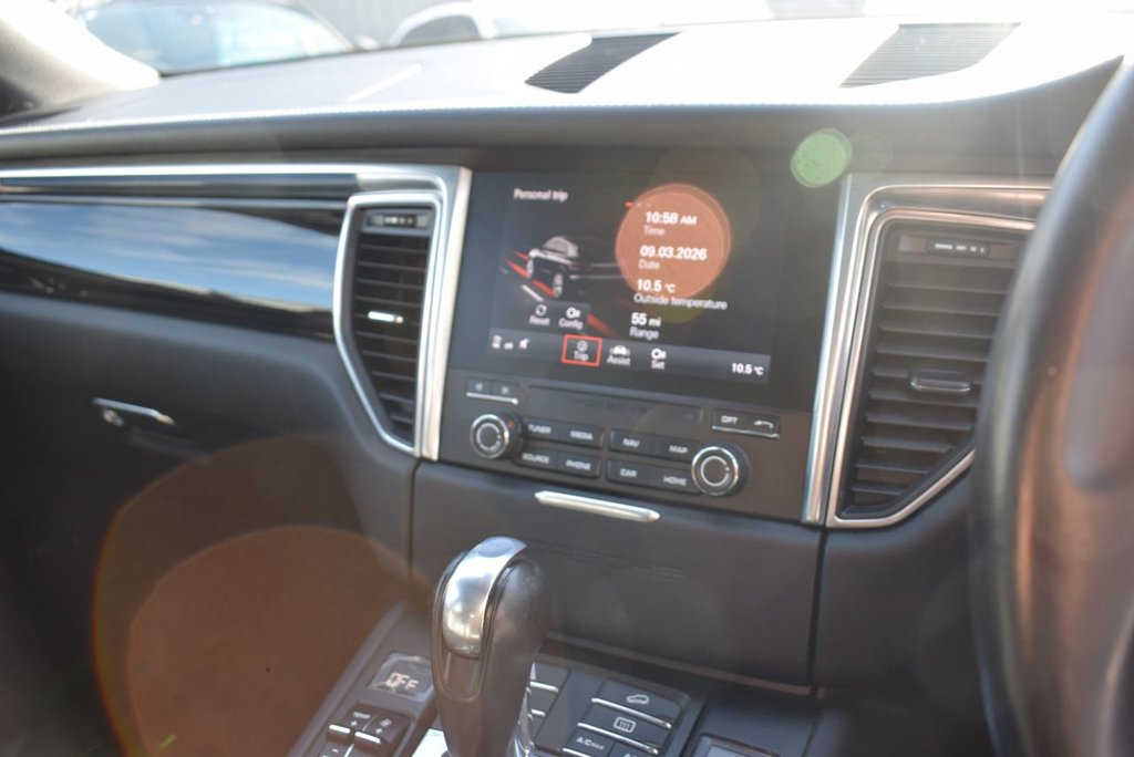 Used Porsche Macan 2018 for sale - 77806039: Photo 21