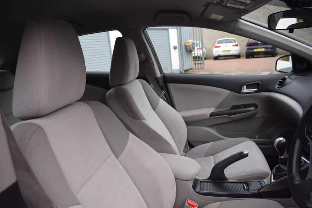 Used Honda Civic 2013 for sale - 76333879: Photo 21