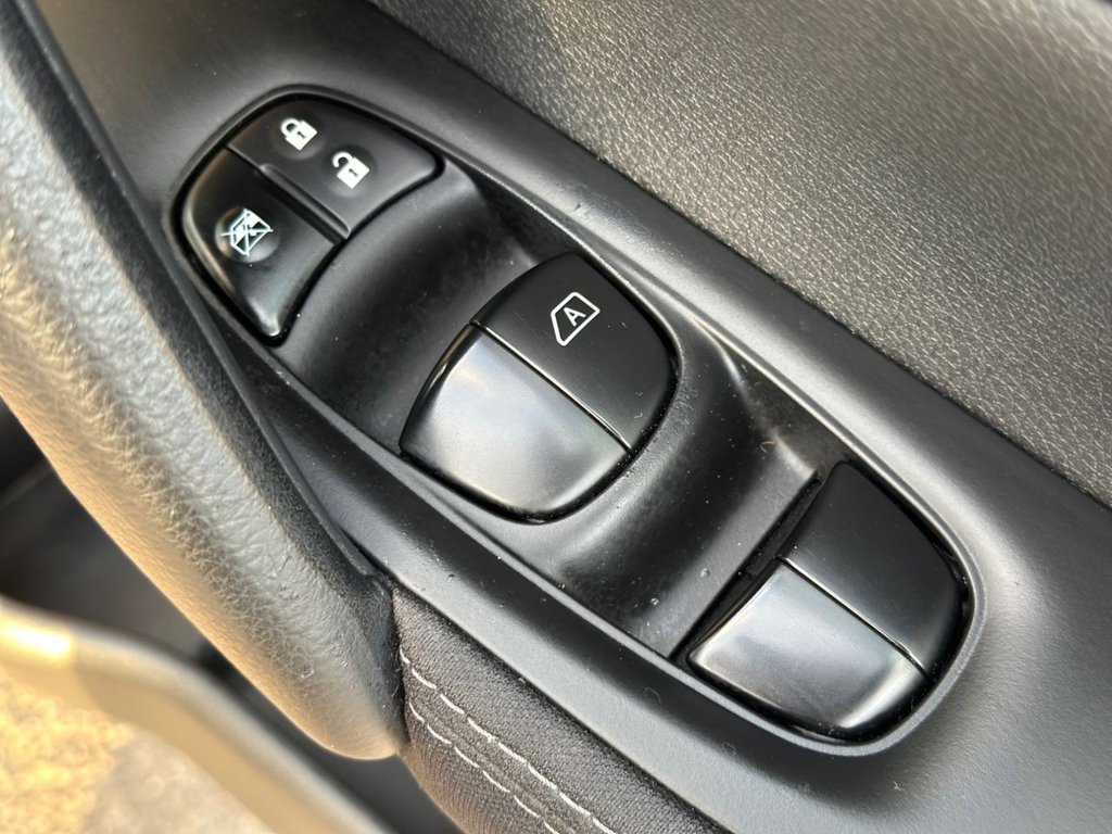 Used Nissan Qashqai 2015 for sale - 77733885: Photo 16