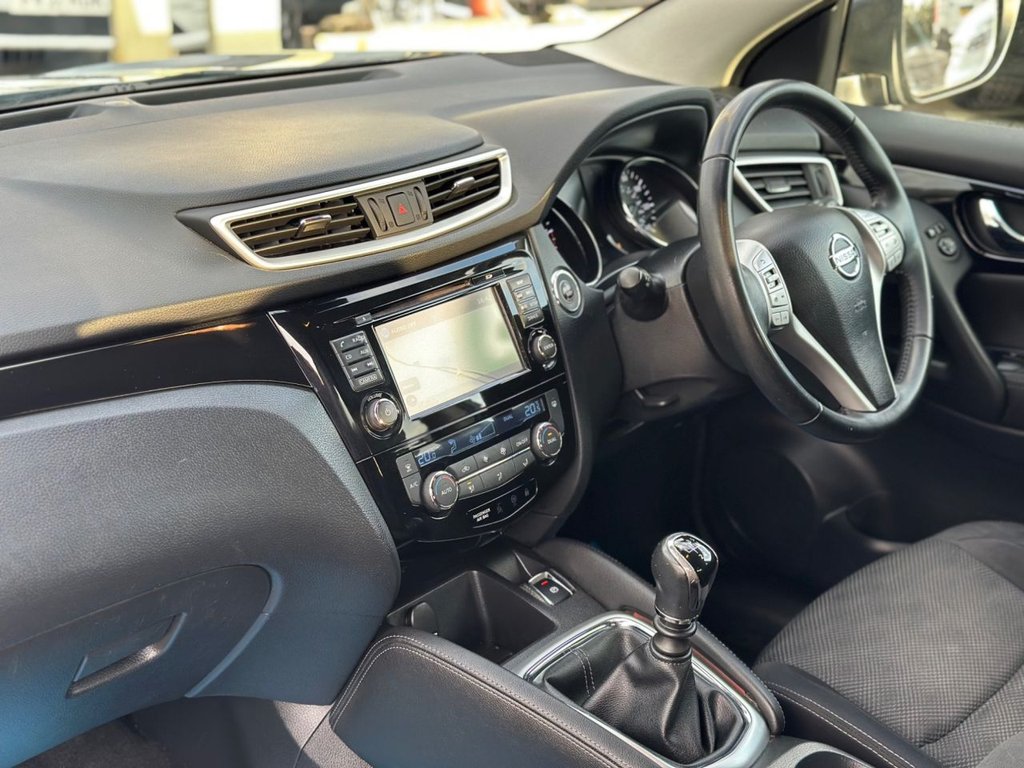 Used Nissan Qashqai 2015 for sale - 77733885: Photo 6