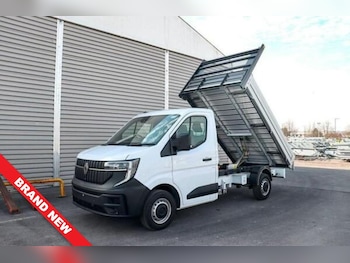 Renault Master feature image