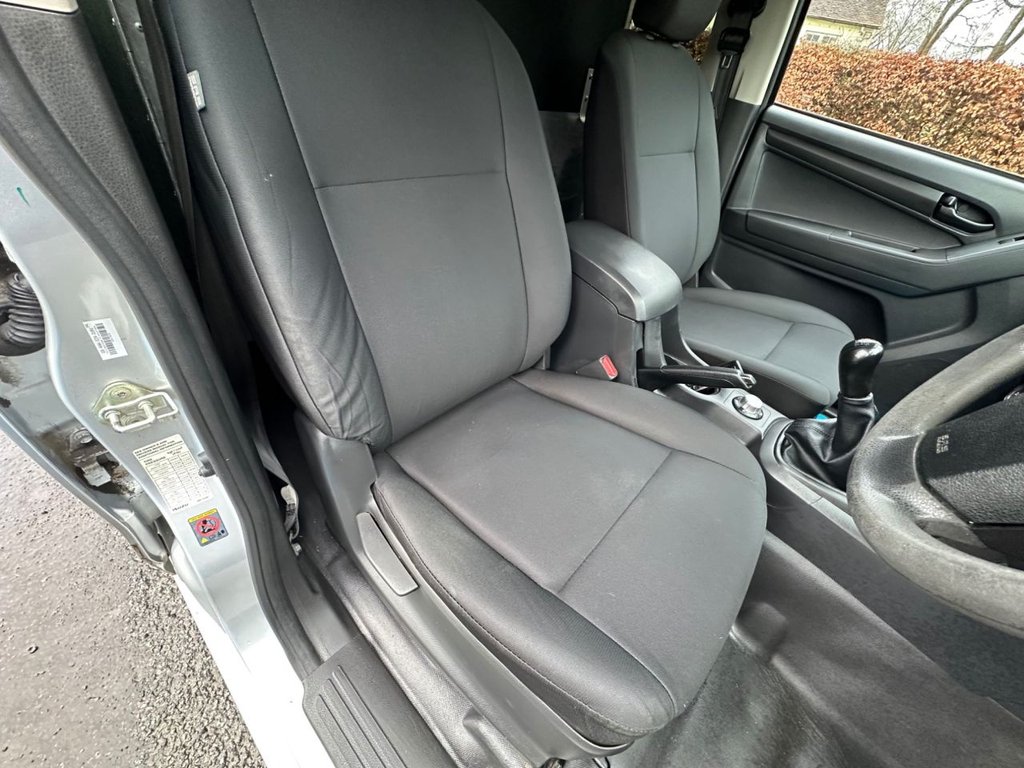 Used Isuzu D-Max 2016 for sale - 77463760: Photo 24