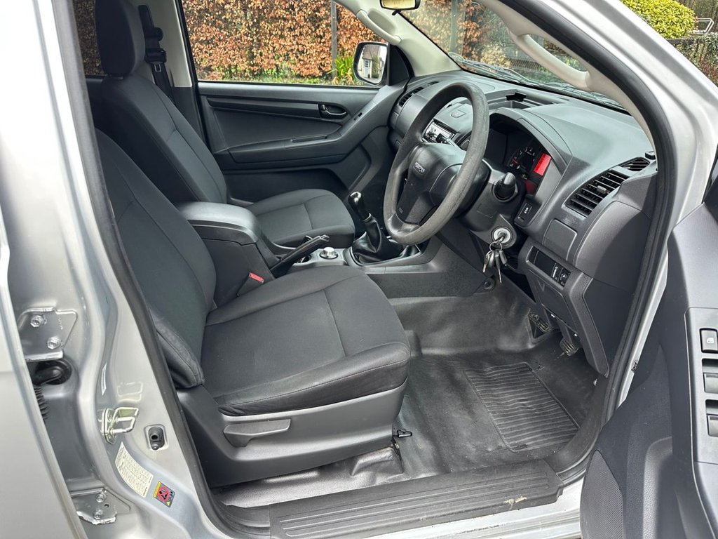 Used Isuzu D-Max 2016 for sale - 77463760: Photo 6