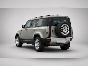 Used Land Rover Defender 110 2024 for sale - 78943877: Photo