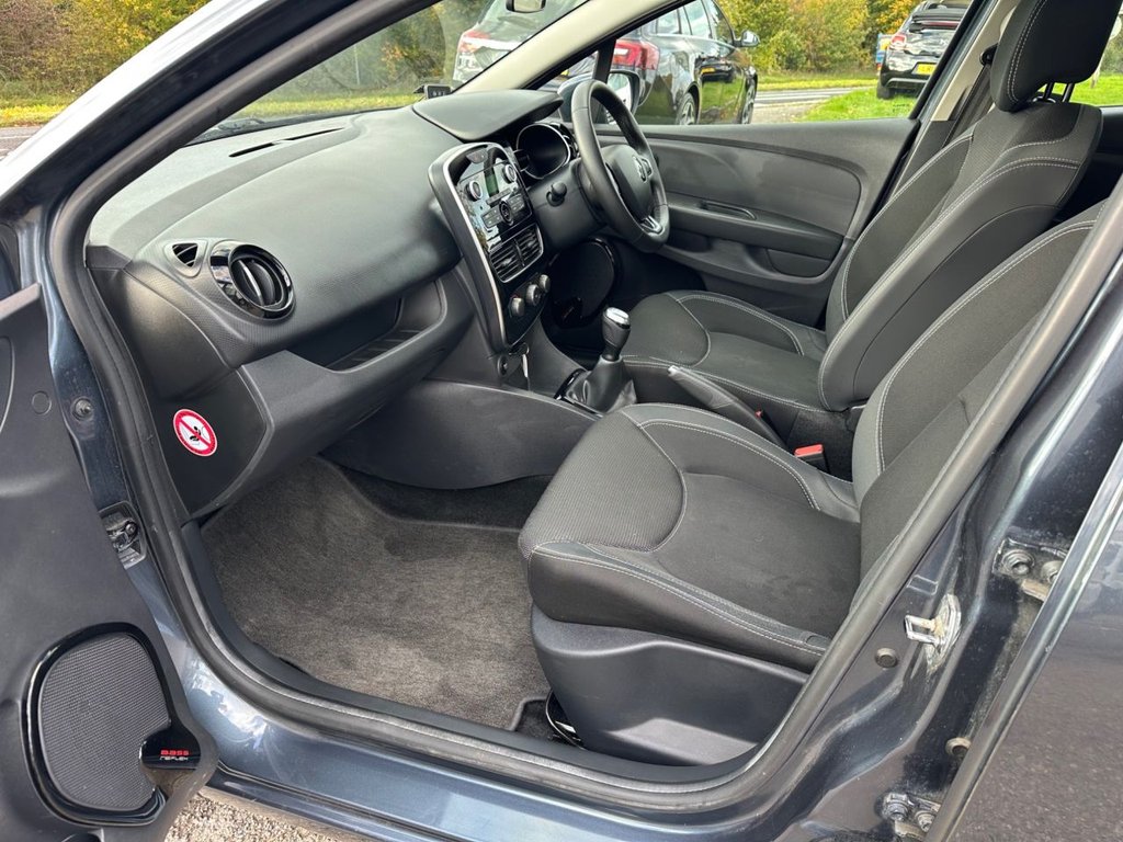 Used Renault Clio 2025 for sale - 76434097: Photo 11
