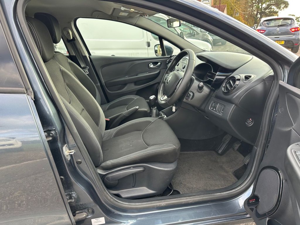 Used Renault Clio 2025 for sale - 76434097: Photo 13