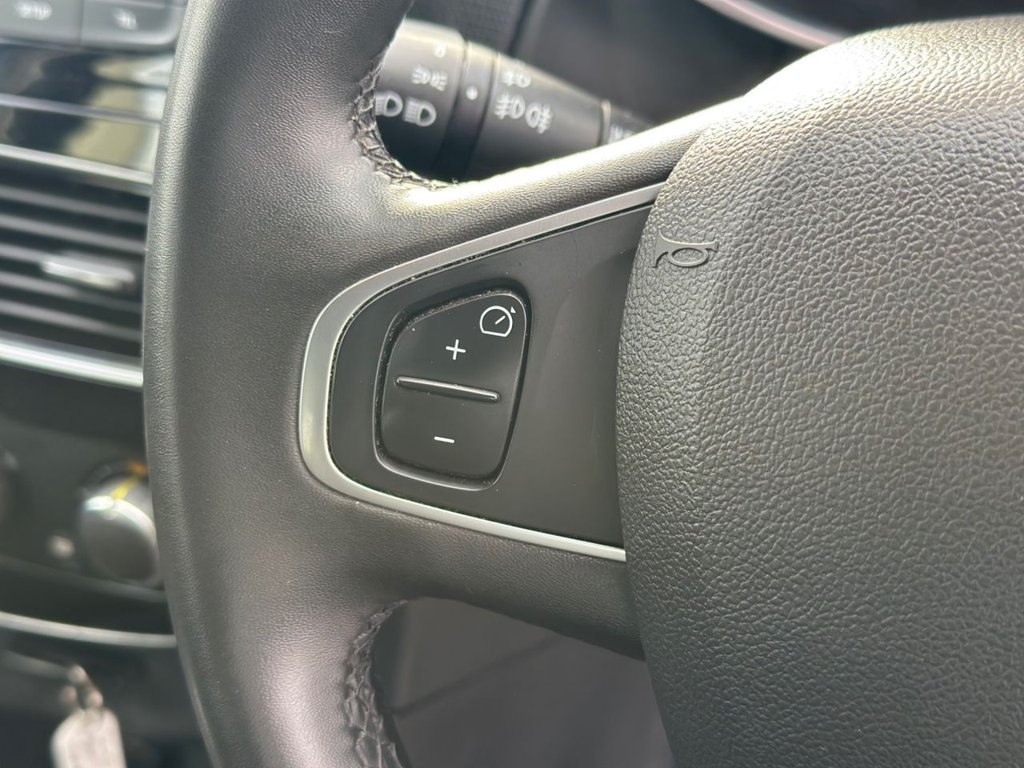 Used Renault Clio 2025 for sale - 76434097: Photo 19