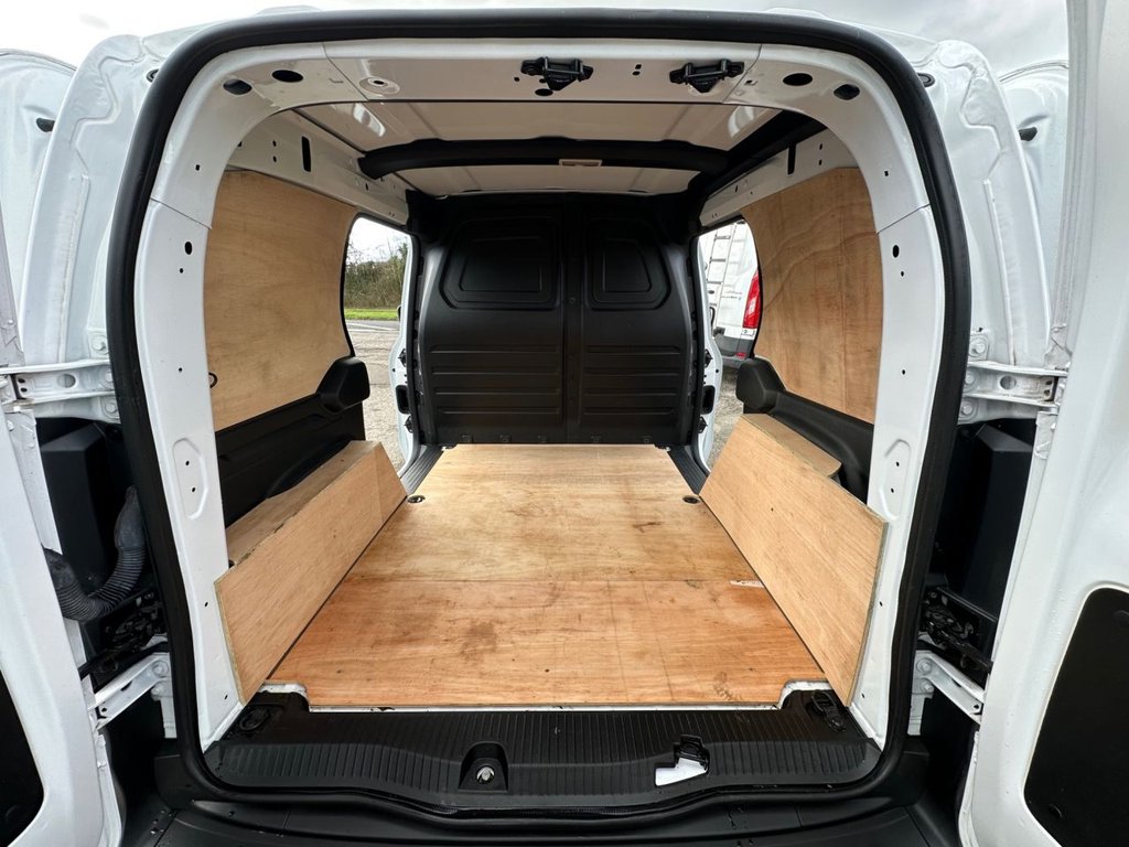 Used Renault Kangoo 2024 for sale - 77655013: Photo 37