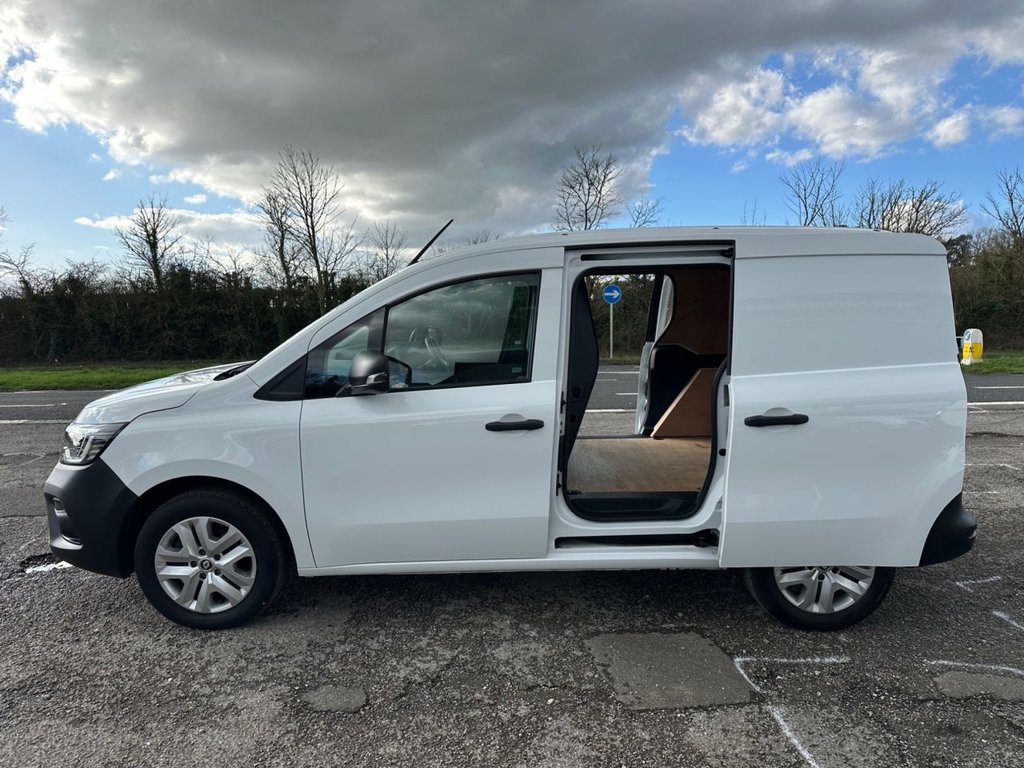 Used Renault Kangoo 2024 for sale - 77655013: Photo 9