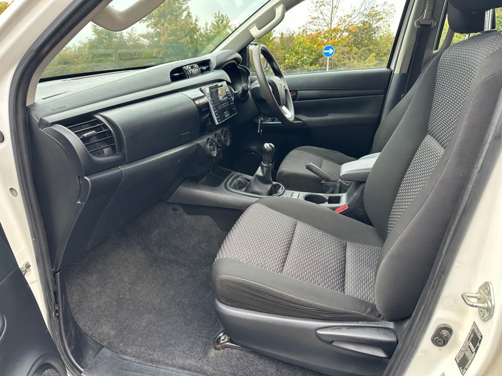 Used Toyota Hilux 2020 for sale - 76434099: Photo 19