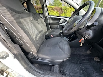 Used Peugeot 107 2013 for sale - 78351080: Photo