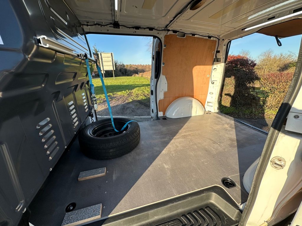 Used Mercedes-Benz Vito 2022 for sale - 77121879: Photo 43