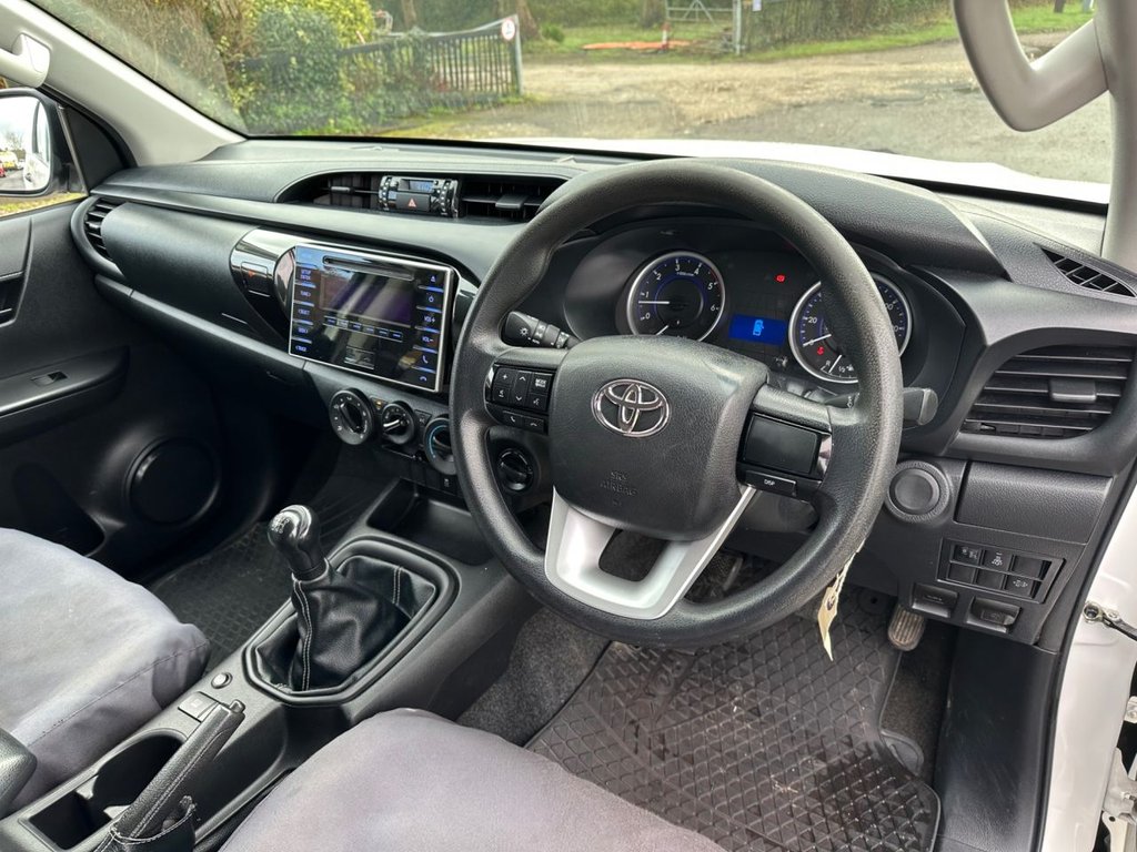 Used Toyota Hilux 2019 for sale - 77227333: Photo 31