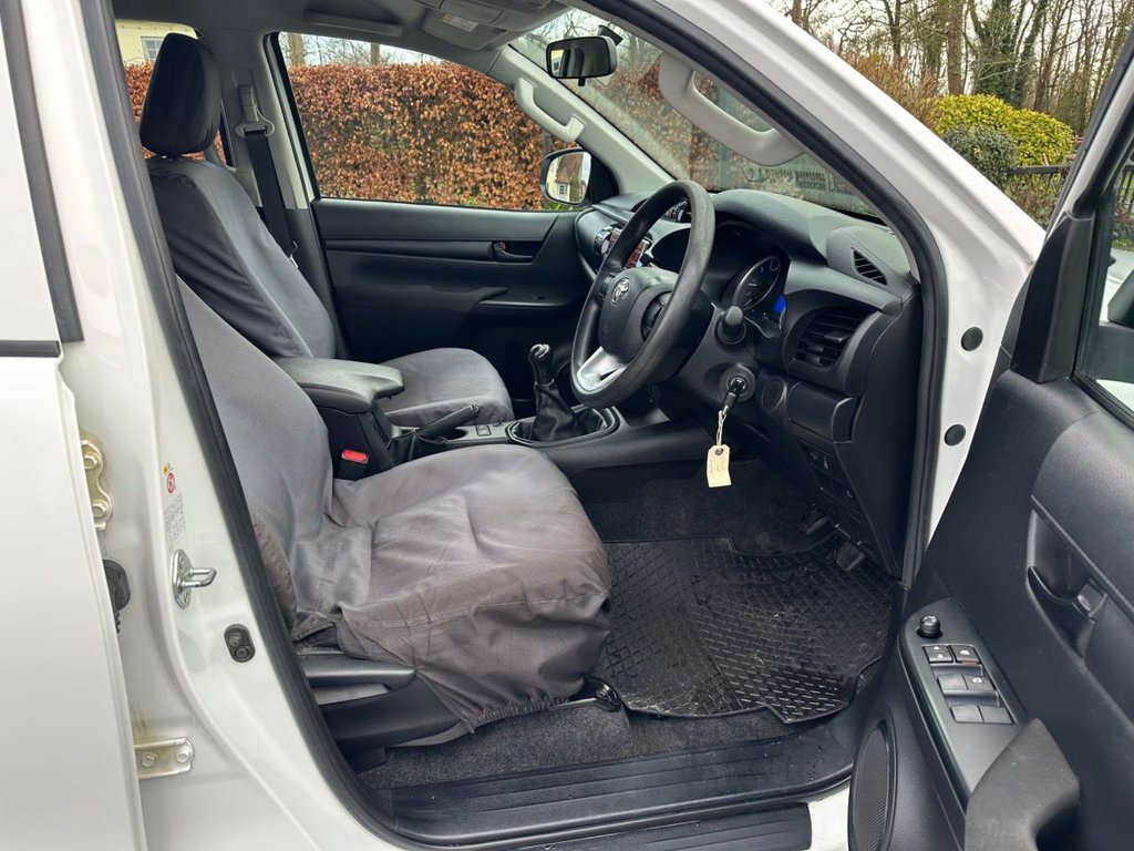 Used Toyota Hilux 2019 for sale - 77227333: Photo 34