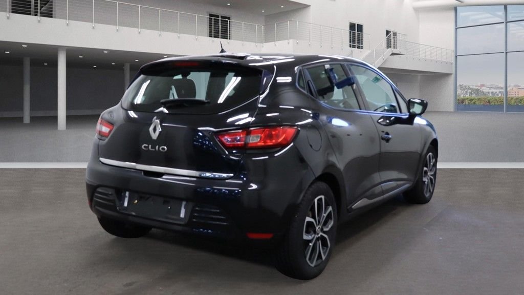 Used Renault Clio 2019 for sale - 76434105: Photo 4