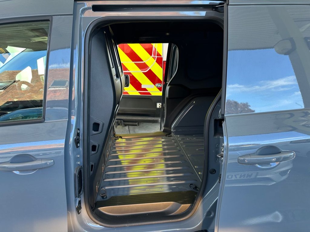 Used Nissan Other 2023 for sale - 76434079: Photo 12