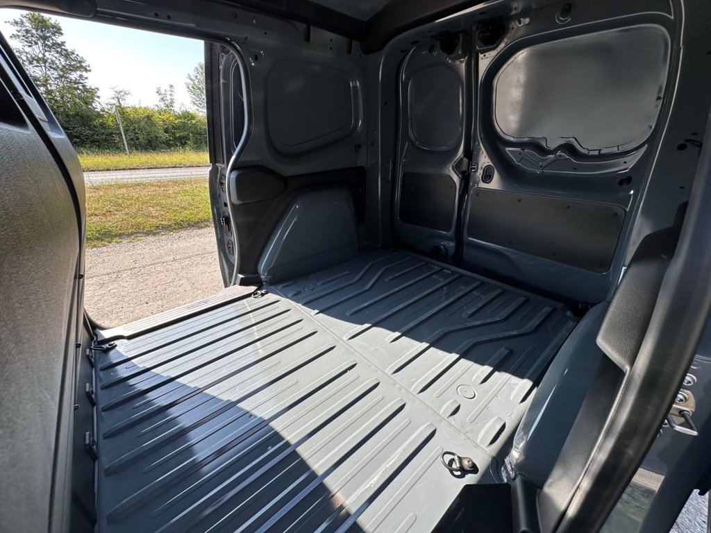 Used Nissan Other 2023 for sale - 76434079: Photo 39