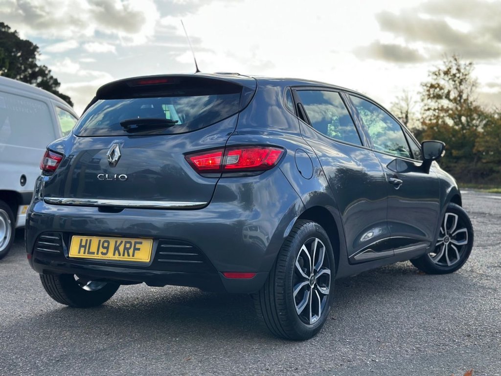 Used Renault Clio 2025 for sale - 76434098: Photo 17