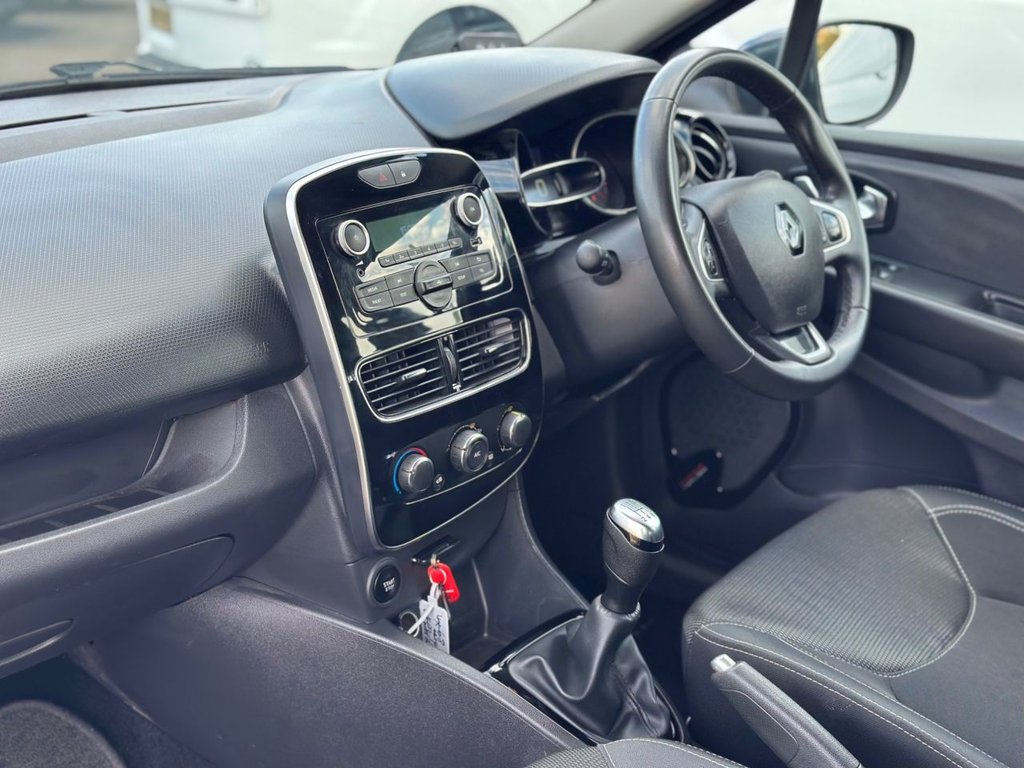 Used Renault Clio 2025 for sale - 76434098: Photo 3