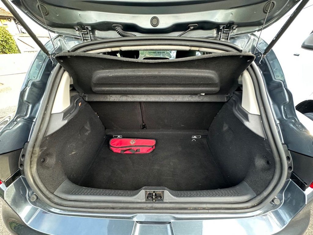 Used Renault Clio 2025 for sale - 76434098: Photo 7