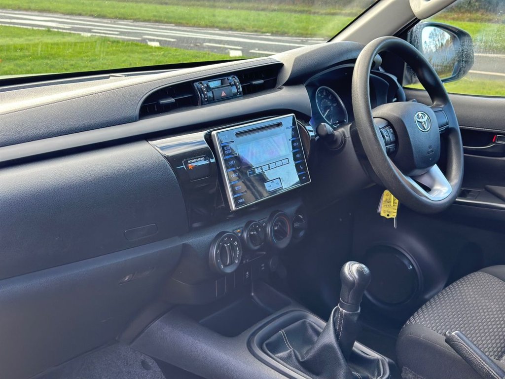 Used Toyota Hilux 2019 for sale - 76559281: Photo 22