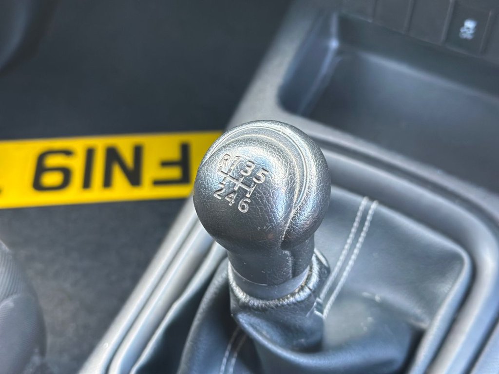 Used Toyota Hilux 2019 for sale - 76559281: Photo 26