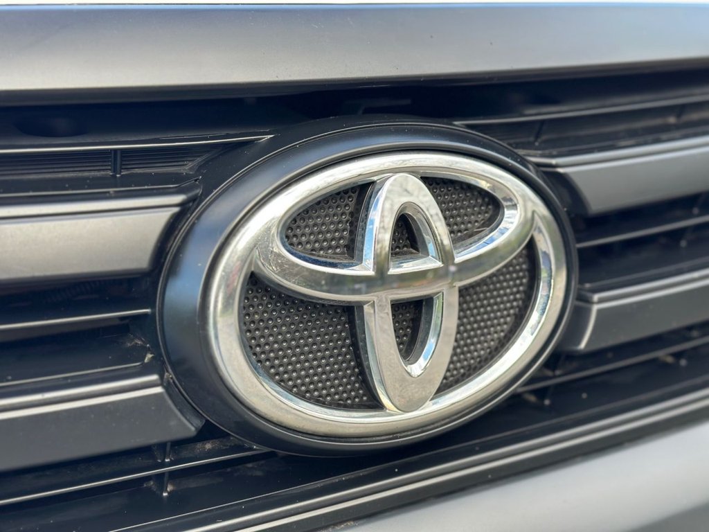 Used Toyota Hilux 2019 for sale - 76559281: Photo 39