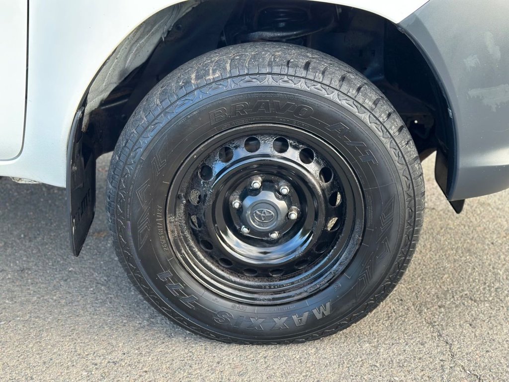 Used Toyota Hilux 2019 for sale - 76559281: Photo 41