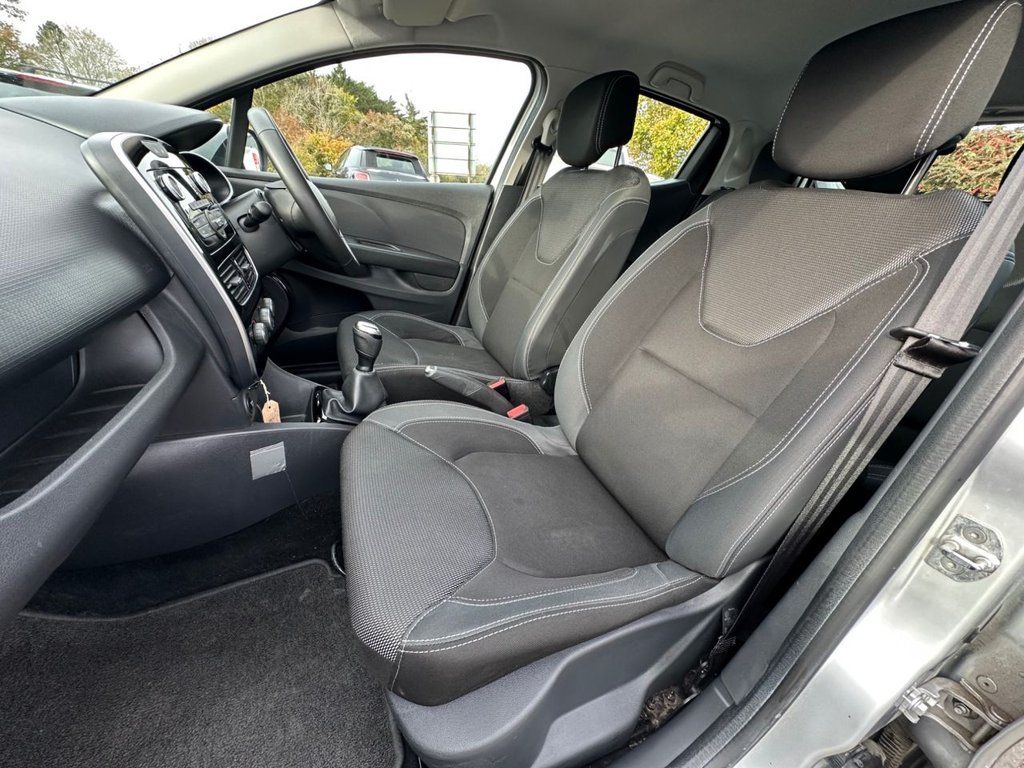 Used Renault Clio 2025 for sale - 76434104: Photo 12