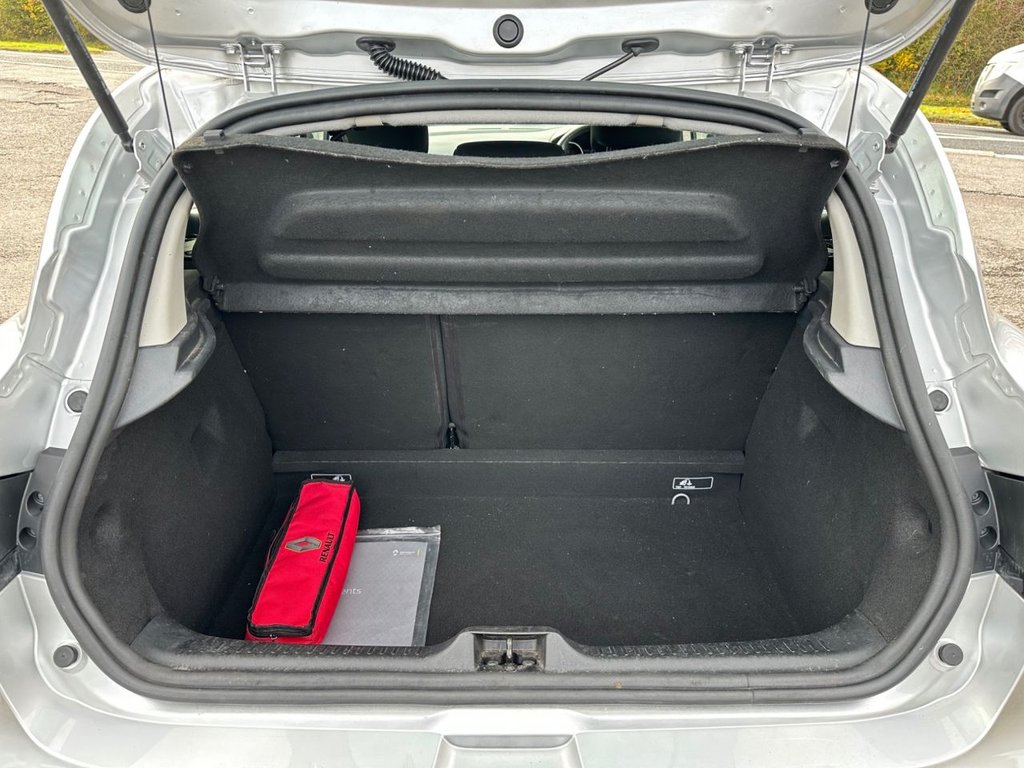 Used Renault Clio 2025 for sale - 76434104: Photo 20