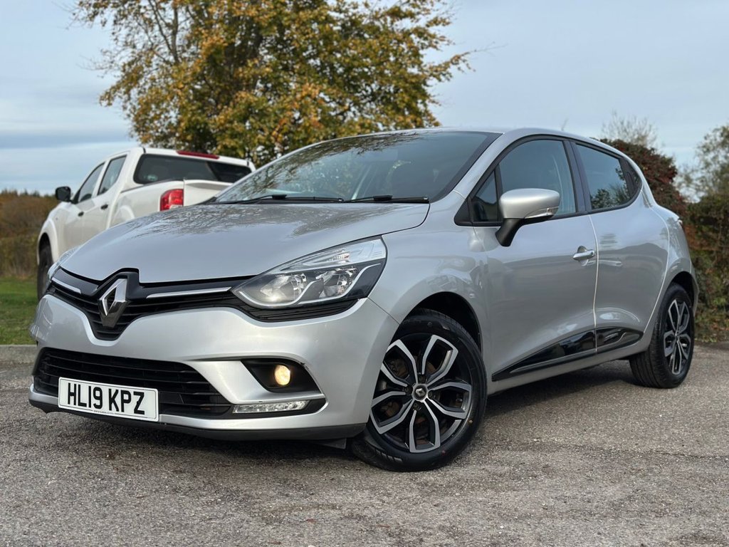 Used Renault Clio 2025 for sale - 76434104: Photo 3