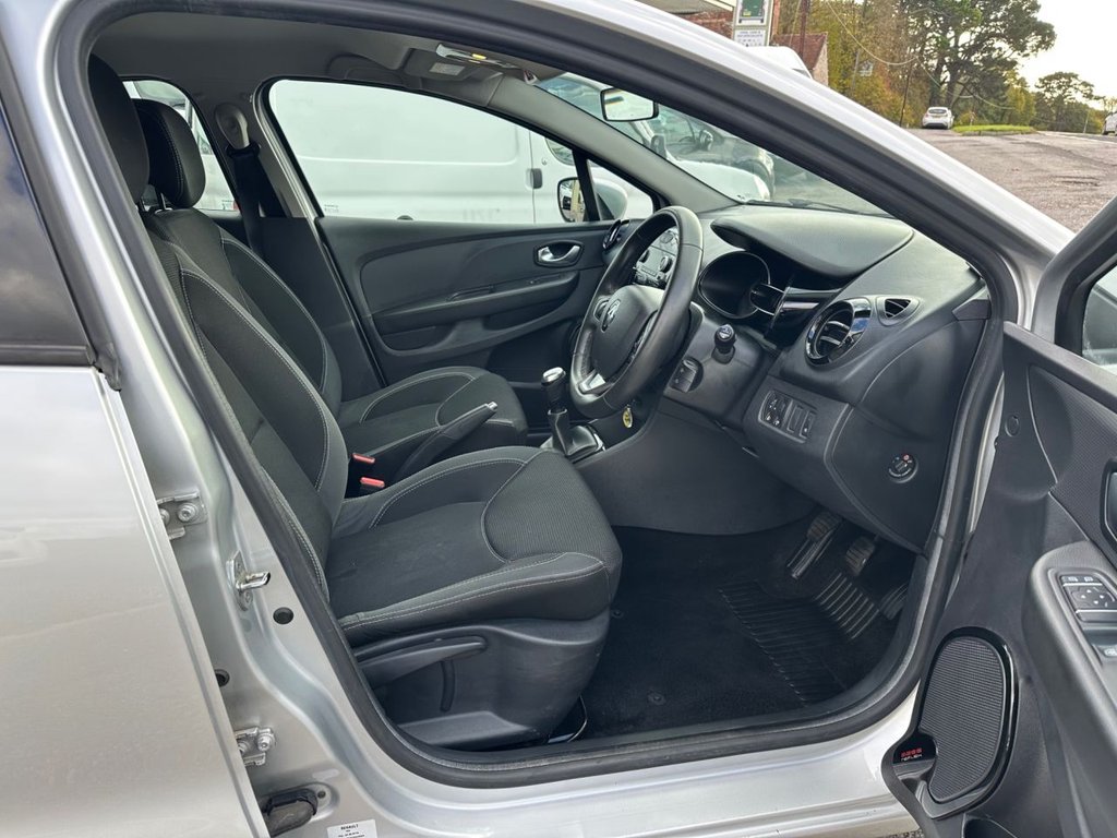 Used Renault Clio 2025 for sale - 76434100: Photo 12