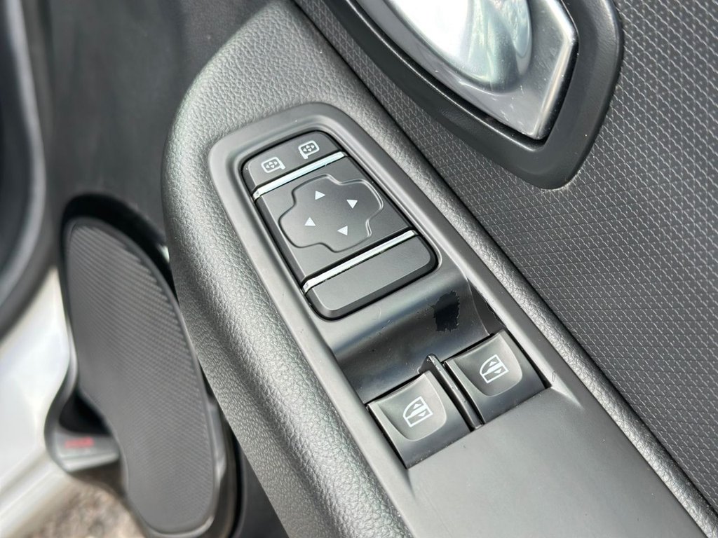 Used Renault Clio 2025 for sale - 76434100: Photo 23