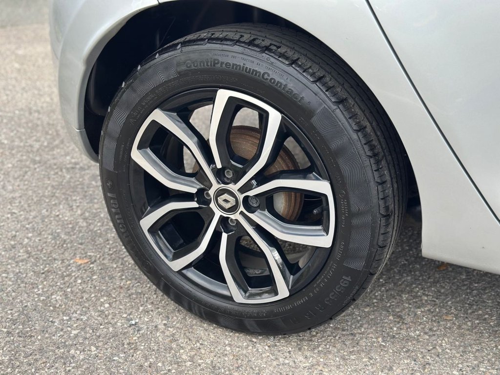 Used Renault Clio 2025 for sale - 76434100: Photo 27