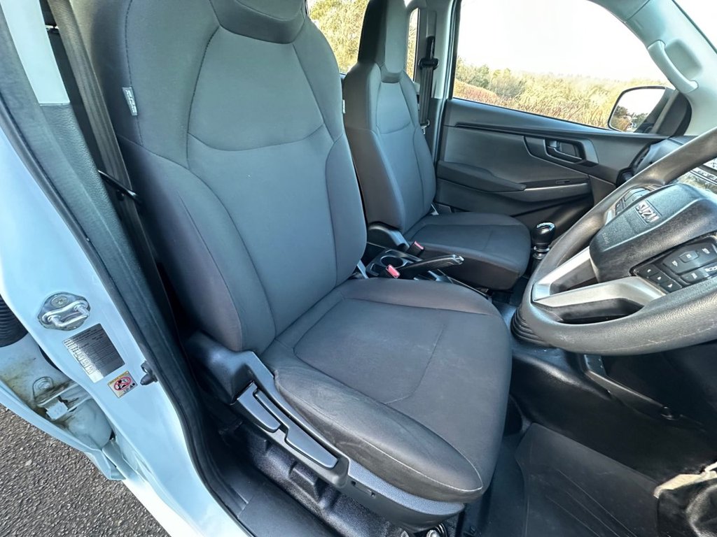 Used Isuzu D-Max 2021 for sale - 77121872: Photo 29